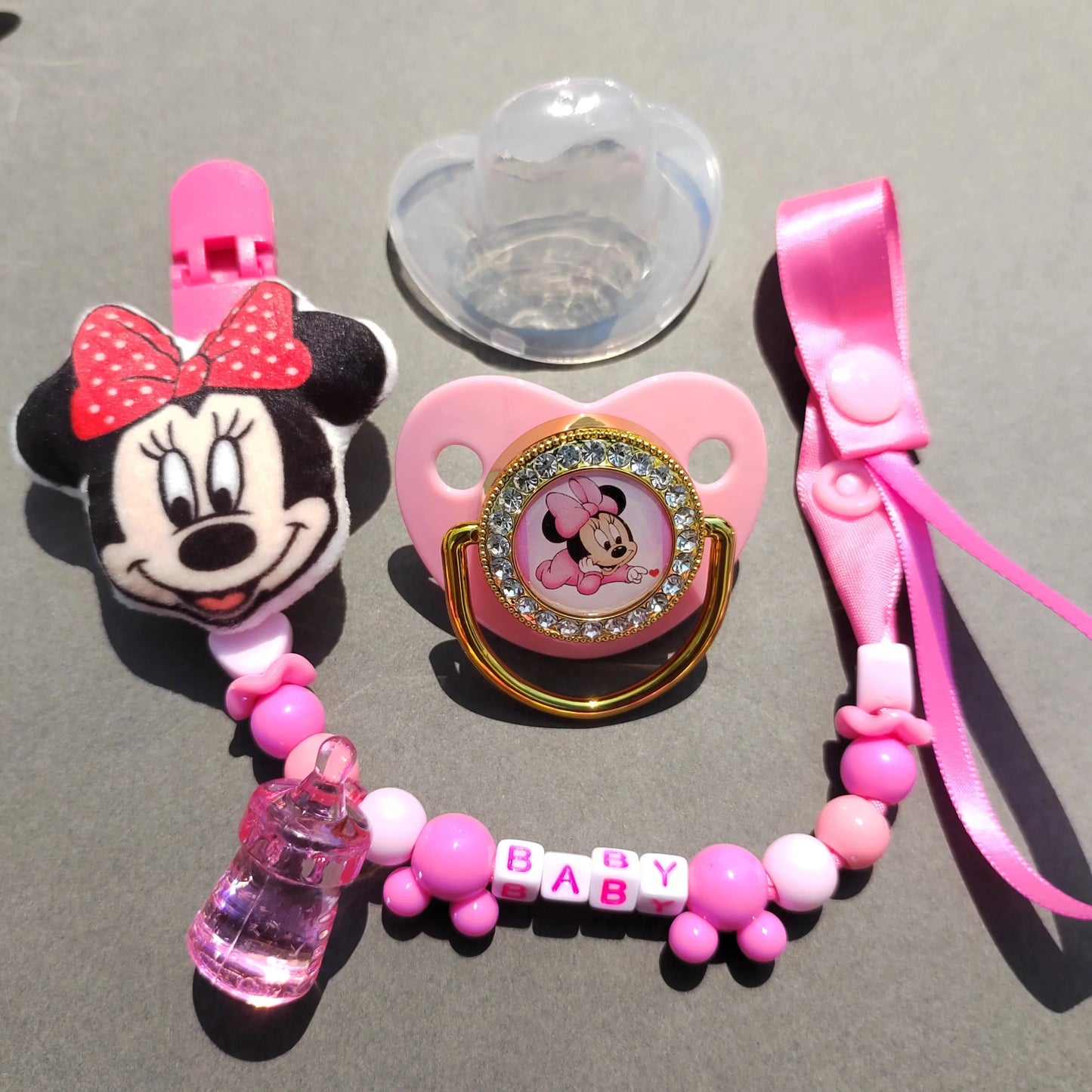 Minnie Mouse Baby Pacifier Clip Chain – Adorable & Stylish Baby Gift ✨🎀