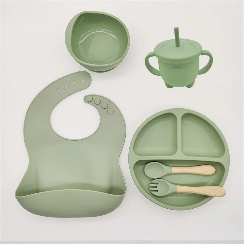 Children's Silicone Tableware Set - 6/8-Piece Baby Dining Set with Suction Cups, Utensils, Bib & More