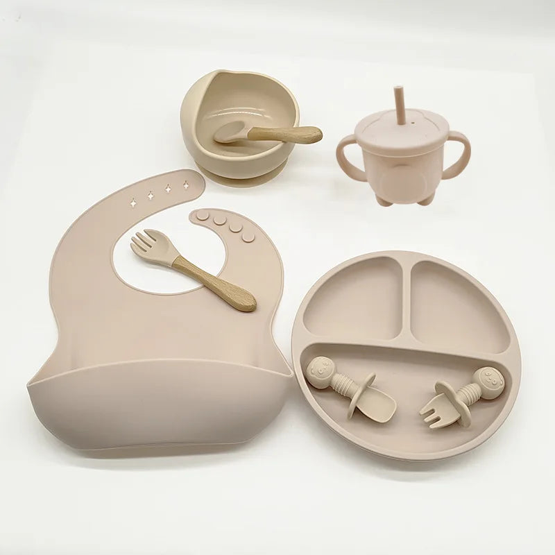 Children's Silicone Tableware Set - 6/8-Piece Baby Dining Set with Suction Cups, Utensils, Bib & More