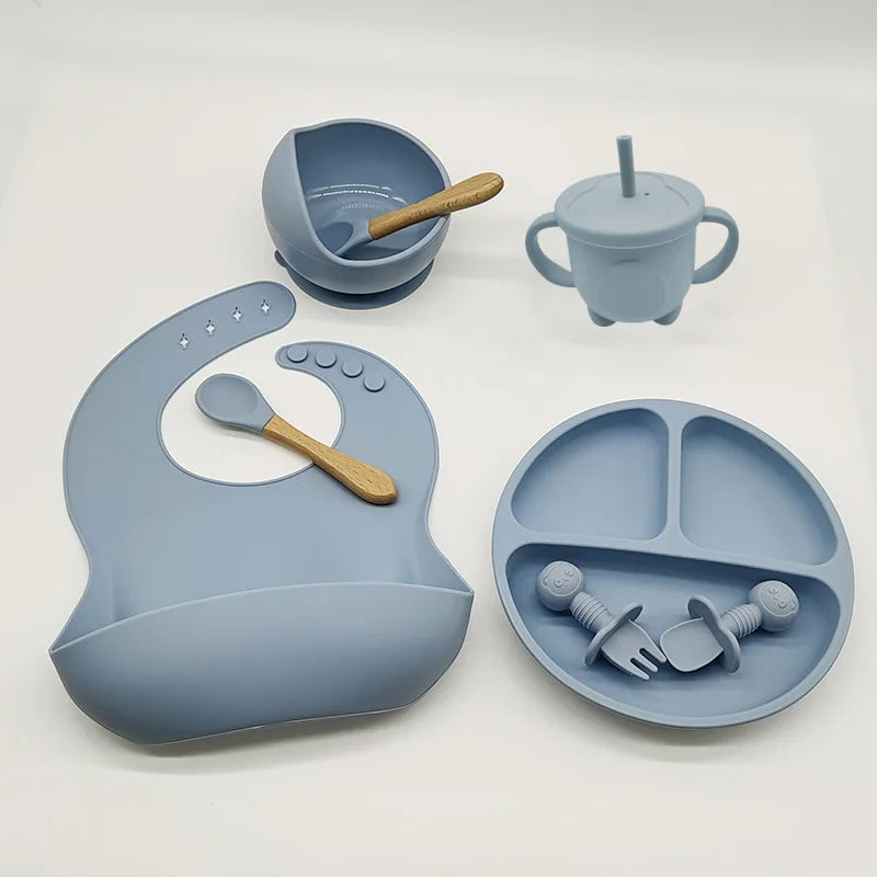 Children's Silicone Tableware Set - 6/8-Piece Baby Dining Set with Suction Cups, Utensils, Bib & More